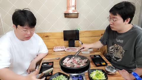 주륵주륵르르 - [클립]봉준: 와 우진님 오셨네 우진님 안지 2달밖에 ...