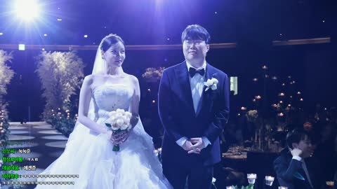 반응몬 - [클립]봉준 결혼식 축가 부르기위해 등장한 킴성태