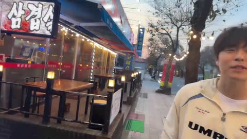 반응몬 - [클립]옥맨 옥이뒷고기 가게 들어가는 김민교