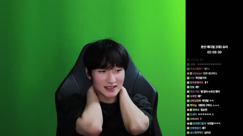 주륵주륵르르 - [클립]인터뷰에서 LCK 느낌 나는 피넛