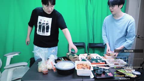 주륵주륵르르 - [클립]이상호 피자 매장턴에 당한 버돌