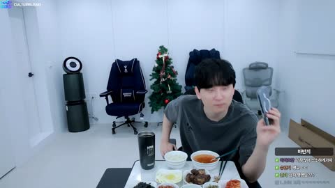 주륵주륵르르 - [클립]김민교: 땡지야 자고 있니 땡지: 으어 교닝콜이...