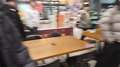 주륵주륵르르 - [클립]전수찬: 문자가 계속 오네? 민교: 15만원 결제...