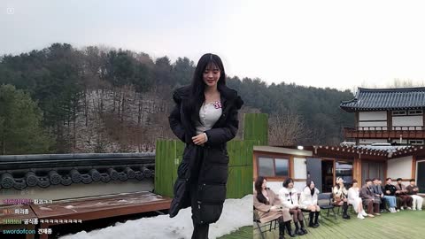 주몽3 - [클립]정윤종)말씀중에 죄송한데 배꼽이자꾸보여요 / 봉준)4...