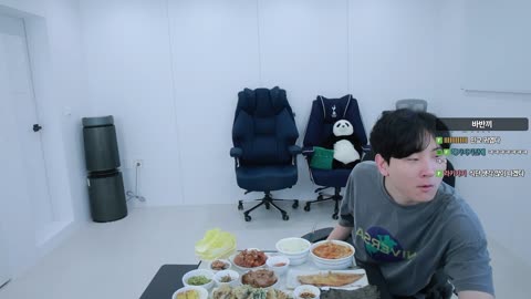 주륵주륵르르 - [클립]김민교: 어제 모든 방에 김동현 밈 난리나더라?...