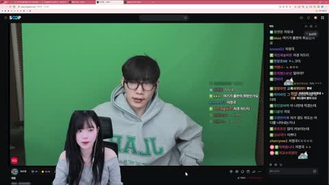 주륵주륵르르 - [클립]저라뎃 보며 웃참하는 수야 / 최기명: 규타로임?