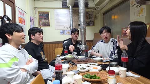 주륵주륵르르 - [클립]짬타수아: 광주는 고기 먹고 누룽지 먹는데 만식...