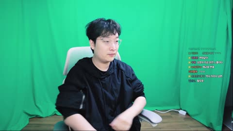 주몽3 - [클립]민교가 선물해준 옷 입어보는 이상호!