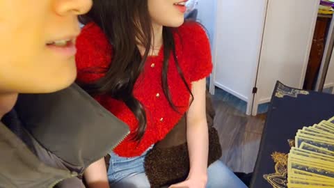 주륵주륵르르 - [클립]사장님: 여자친구 분 여자니까 벌써 가족이 나왔...