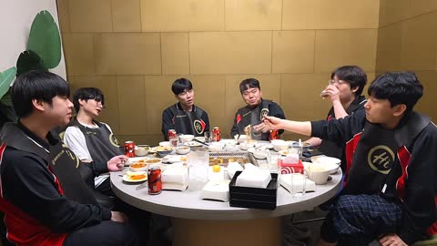 주몽3 - [클립]염보성)이런말해도돼? 봉준이네는 합숙끝낫는데? 성태네도...