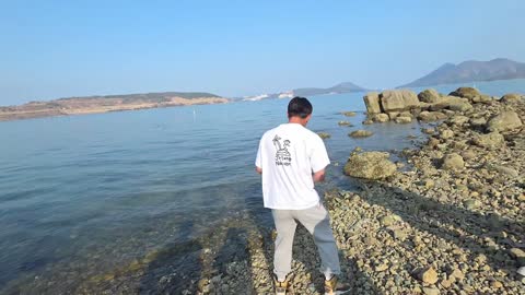 주륵주륵르르 - [클립]무인도의 물수제비쇼