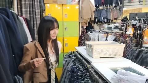 감깨침 - [클립]낭니) (옷이)작은데.. // 깨박)...큰데?