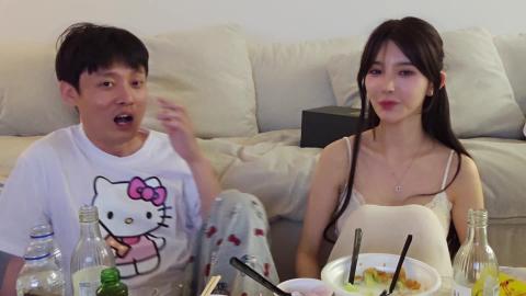 반응몬 - 적극적인 테토녀 하온님에게 뽀뽀 당해버린 깨박이