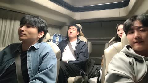 주륵주륵르르 - [클립]아윤: 다희가 템선물 해줬던 거 같은데 민교: ...