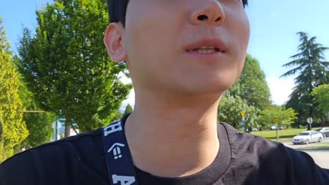 반응몬 - 밴쿠버 스타디움 입구에서 만난 외국인에게 갈드컵 질문 받는...