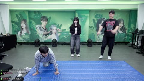반응몬 - [클립]남순 vs 지피티 서로 수피 등에 앉히고 팔굽혀펴기 대...