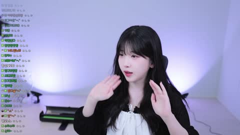 반응몬 - [클립]이사하고 넓어진 방송 방에서 복귀 캠 킨 수피