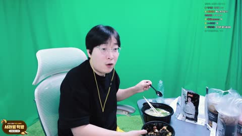 반응몬 - 밥 먹으면서 야구가리 하는 이상호