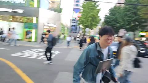 주륵주륵르르 - [클립]솜주먹: 안녕하세요 타코야키 사장님  하나 둘 ...