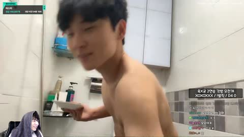 플라즈마단 - [클립]물 맞으면서 김밥 먹는 김민교 와꾸 ㅋㅋㅋ...