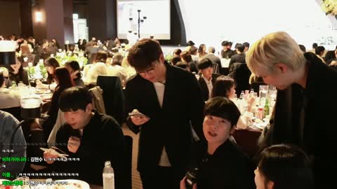 반응몬 - [클립]버츄얼들의 대표로서 봉준 결혼식 축하해주는 조디악 [...