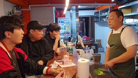 으악민초다 - [클립]습기) 형 썰 때는 보면서 해 위험하다 / 타쿠) ...