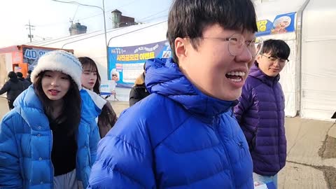 주륵주륵르르 - [클립]해병대 후임들 10만원 긁어주는 김봉준