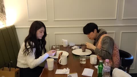 주륵주륵르르 - [클립]리아 젤리 좋아한다는 말에 굿파트너 사장님 칰...