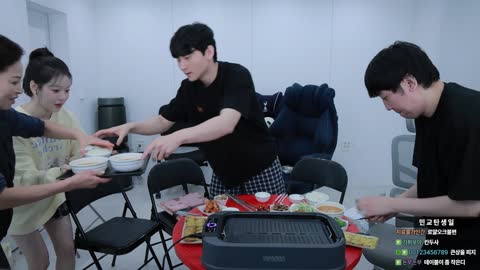 플라즈마단 - [클립]도욤 : 어머니 안드려도 되나? / 김민교 : 괜찮...