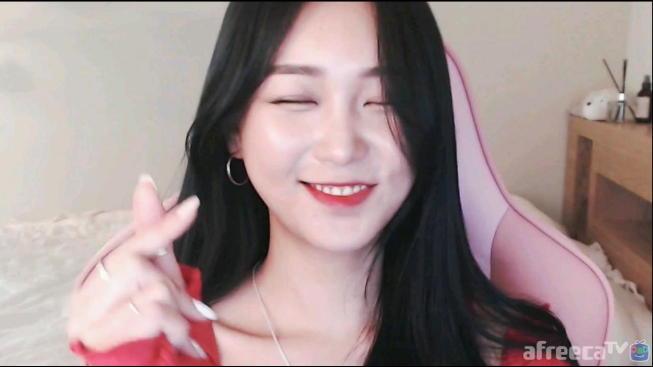 해은 :: 예뻐 리액션 3 오늘 느므느므 이뻐