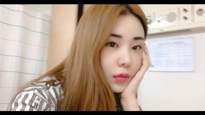 여러분 잘 지내나염 보고싶네염