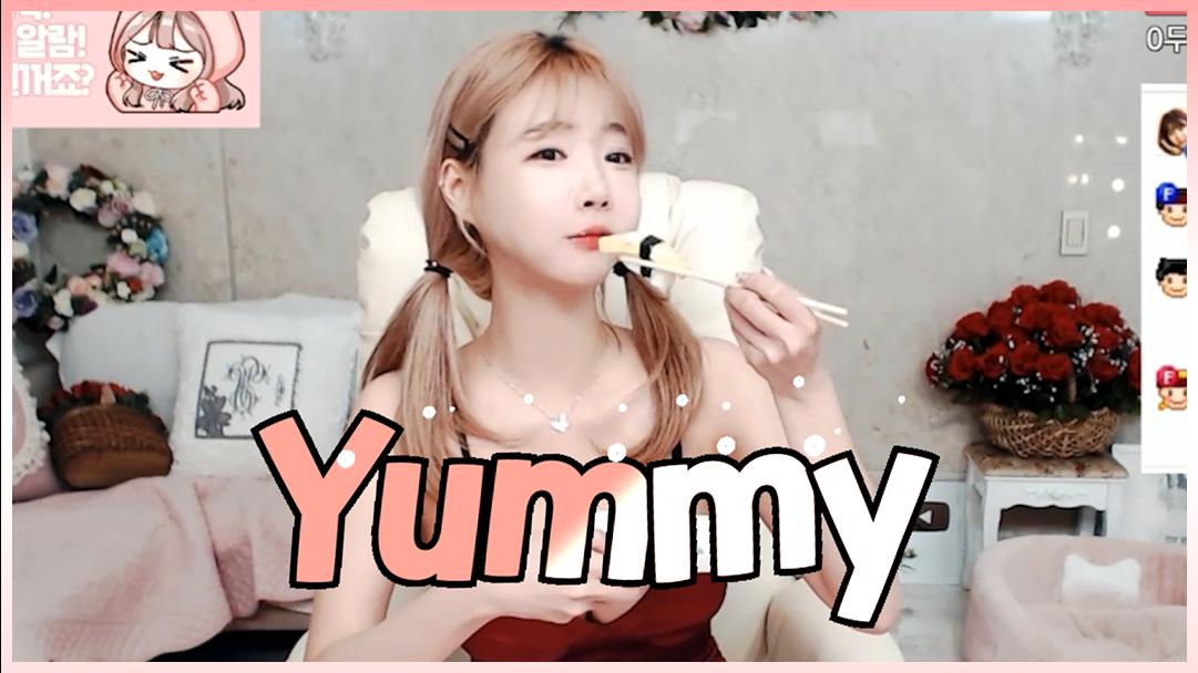 셀리 셀리의 저녁 먹방 보러가실까요~?