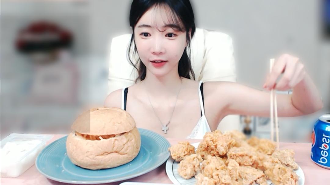 셀리 셀리의 까르보 빠네와 치킨 먹방!
