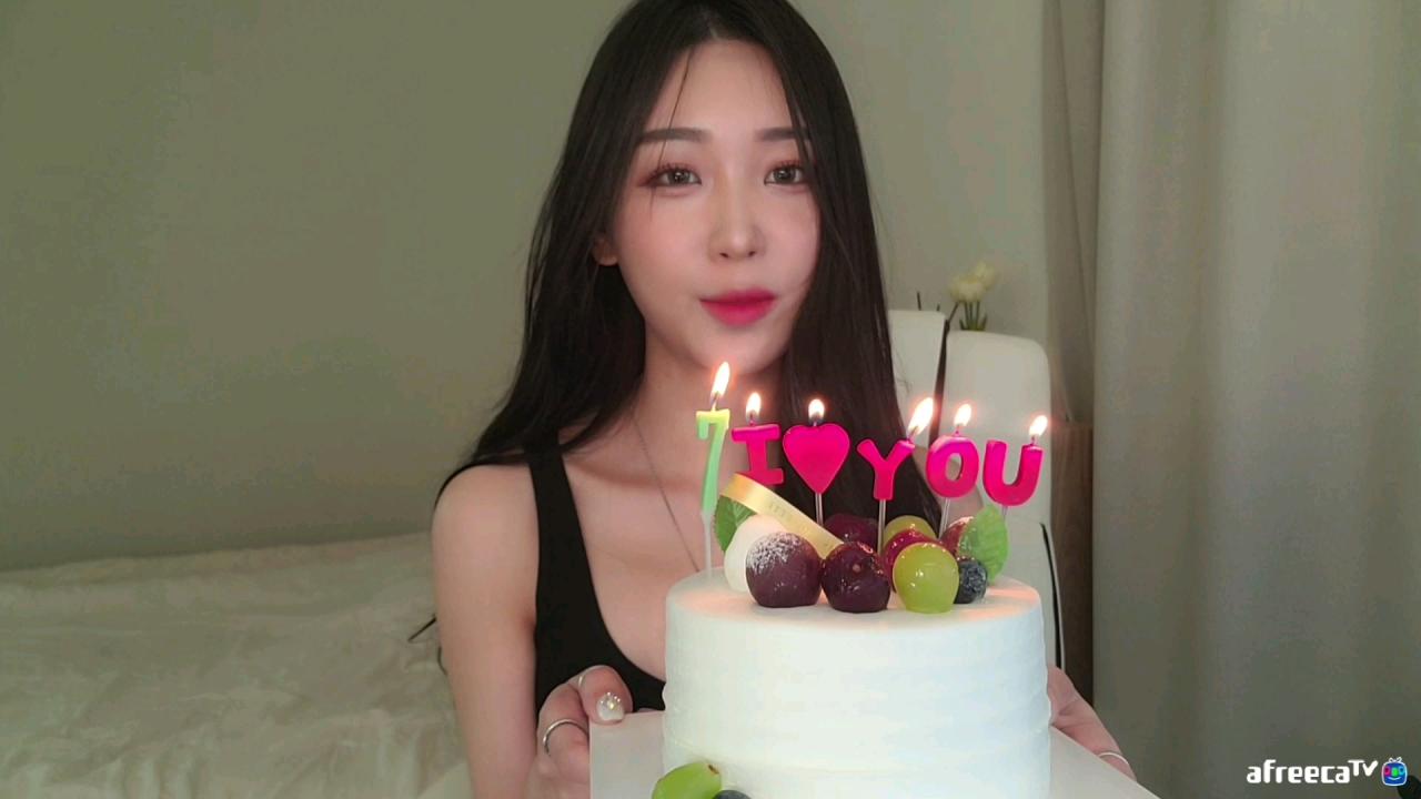 해은:: 방송 7주년 함께해요 37월15일(방송 2558일)