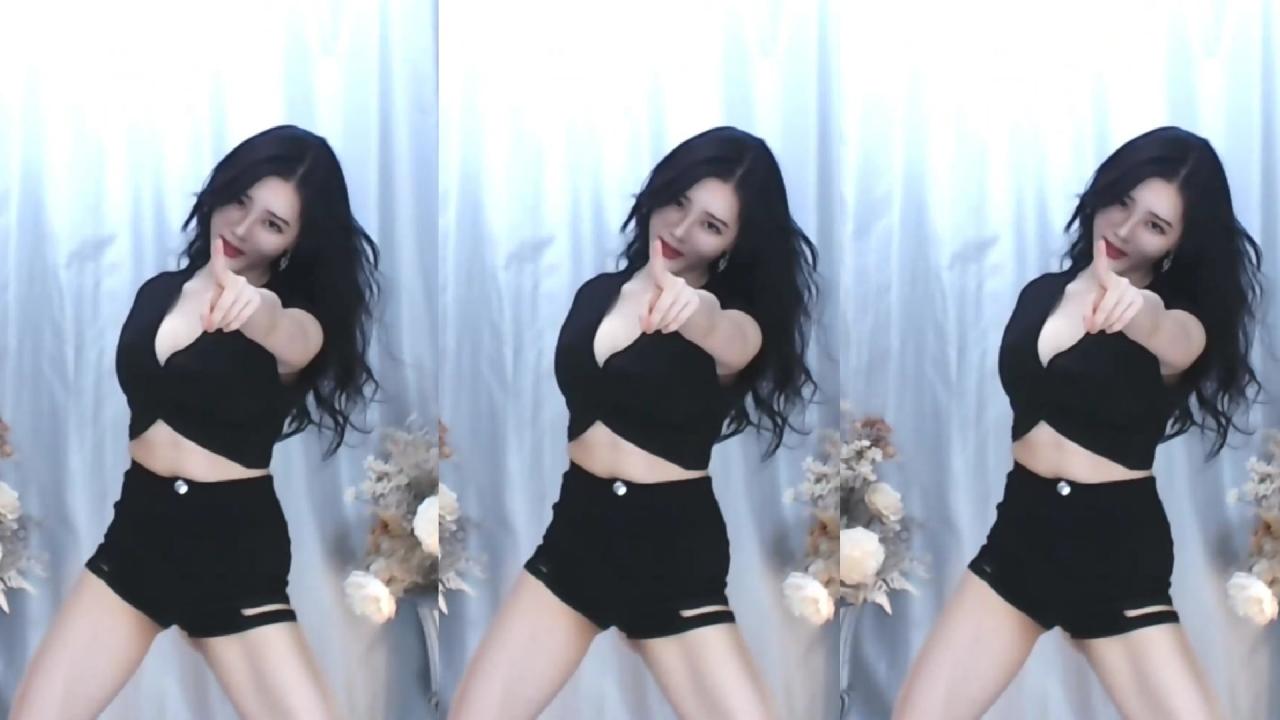 고두림.] 섹시댄스 ( 모모랜드 - Baam )