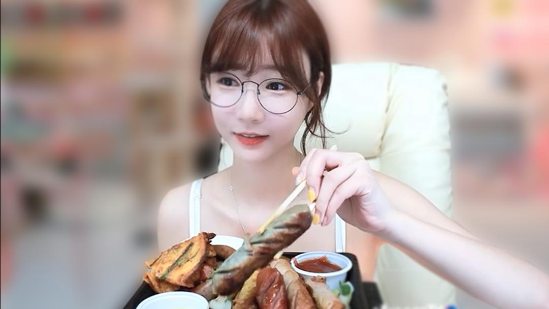 셀리 셀리의 소세지 도시락 먹방 꼬망꼬망!