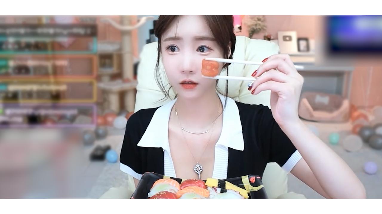 초밥? 이건 못참지..