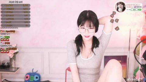 섹시과 세젤귀의 사이 그 어딘가