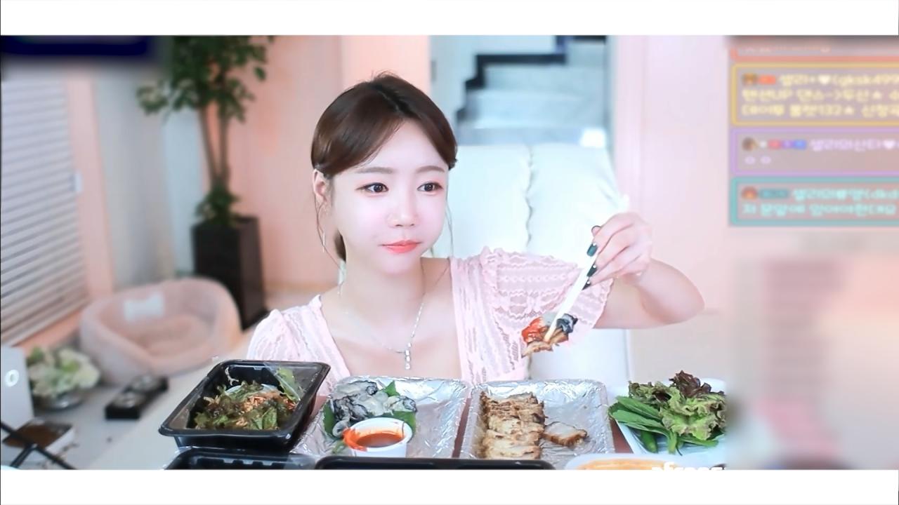 셀리의 야들야들한 보쌈 & 굴 먹방