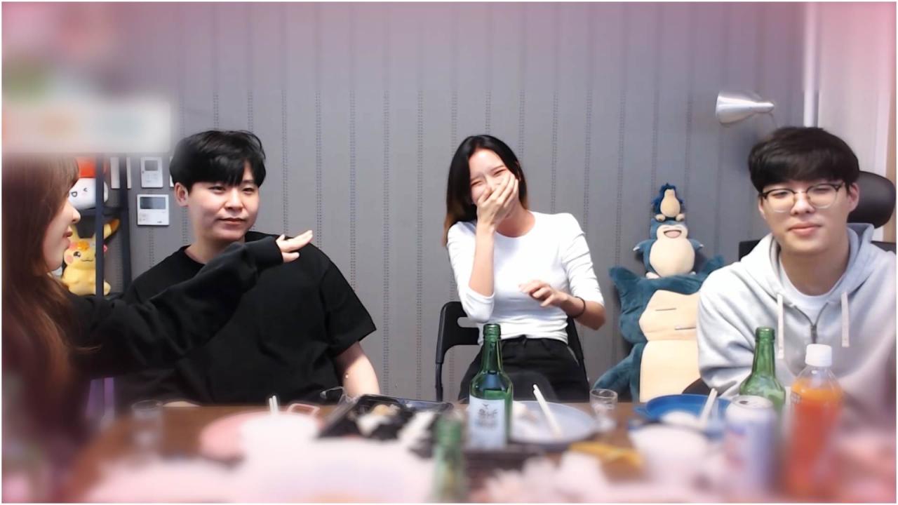 1.김X교 2.이경X 3.스맵